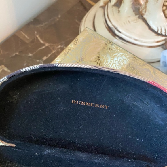 Burberry sunglasses